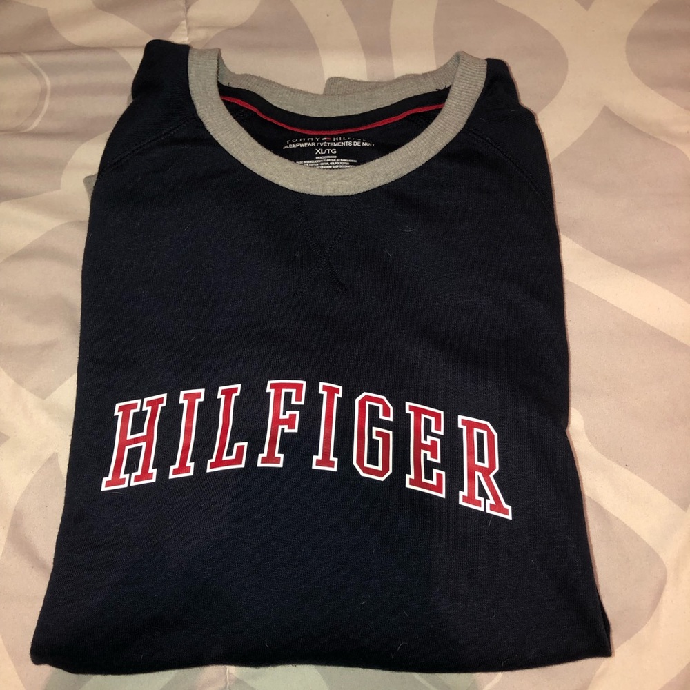 Tommy Crewneck